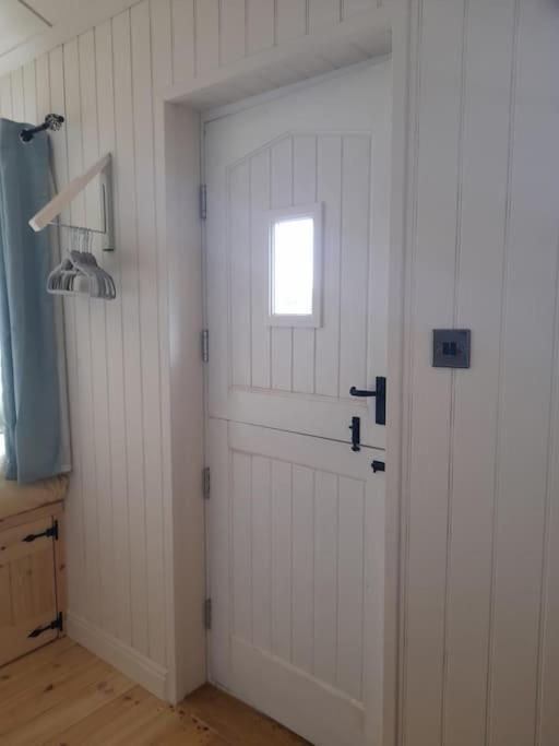Dinky'S Den Appartement Coverack Buitenkant foto