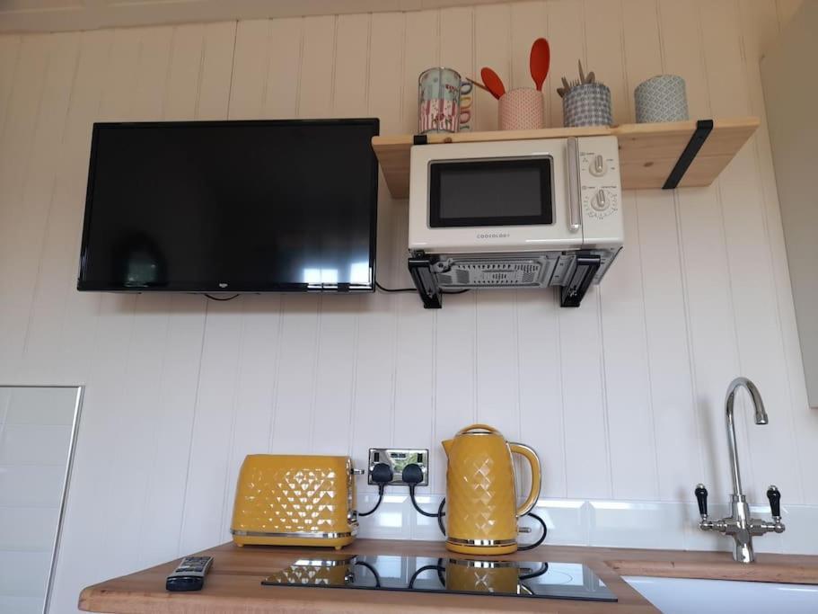 Dinky'S Den Appartement Coverack Buitenkant foto