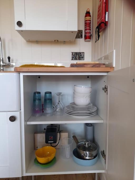 Dinky'S Den Appartement Coverack Buitenkant foto